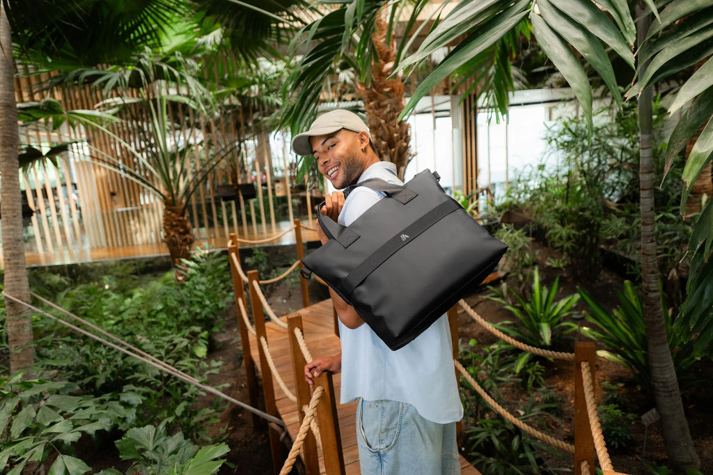 TOTE LITE - Matt Black