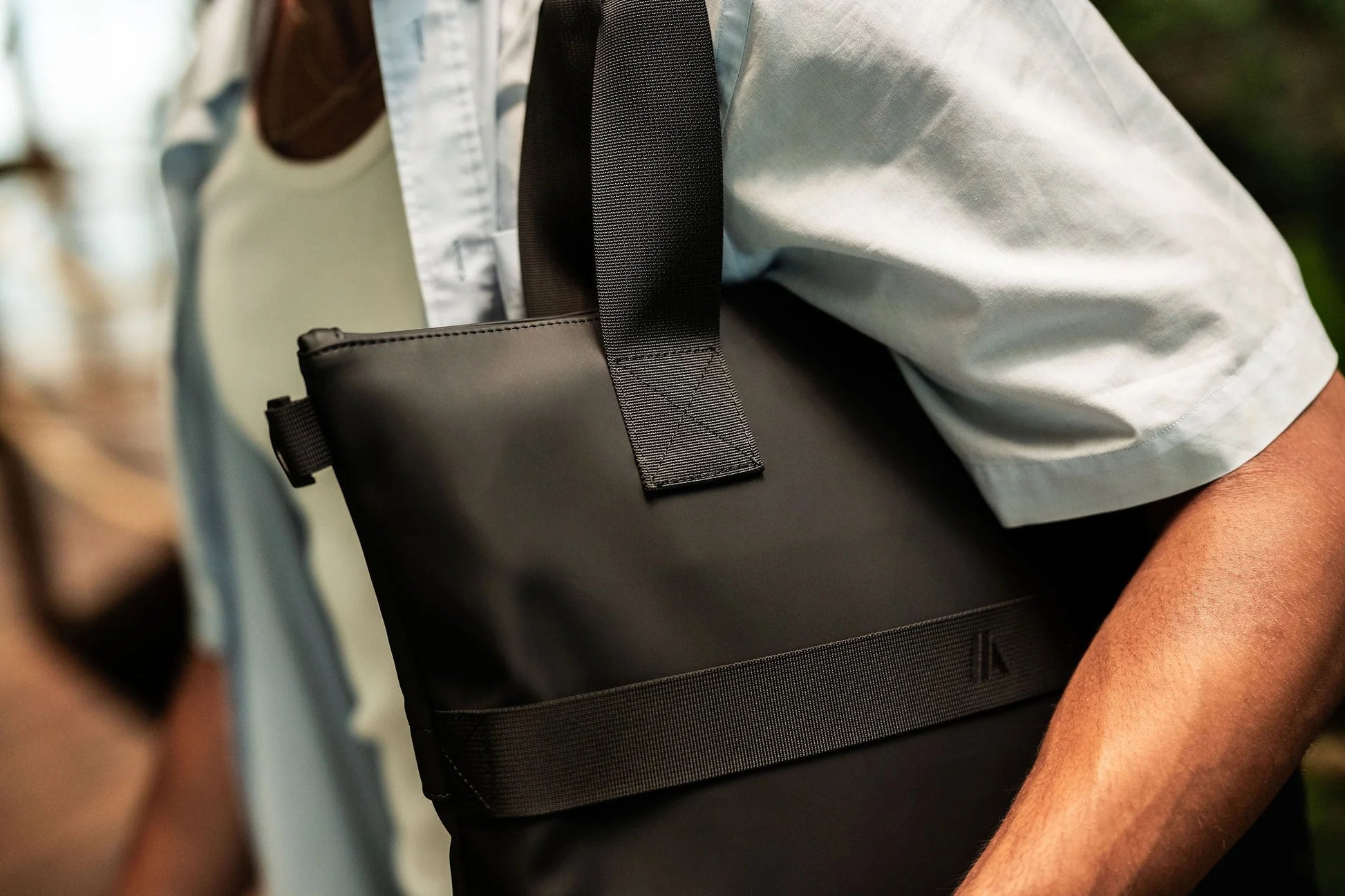TOTE LITE - Matt Black